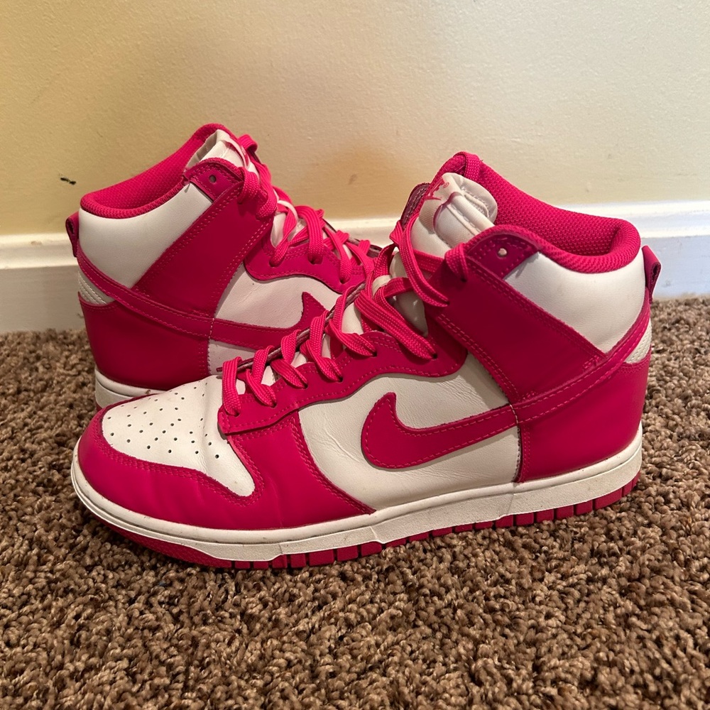 BRAND NEW NIKE DUNK PRIME WOMENS